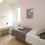Comfort & Bright 3 Bedroom Apartman