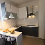 Comfort & Bright 3 Bedroom * Split