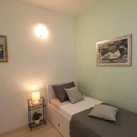 Comfort & Bright 3 Bedroom