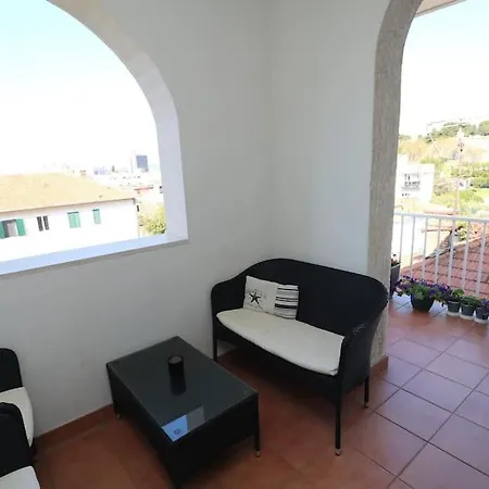 Daire Comfort & Bright 3 Bedroom Split