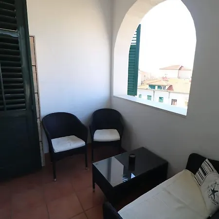 Comfort & Bright 3 Bedroom *